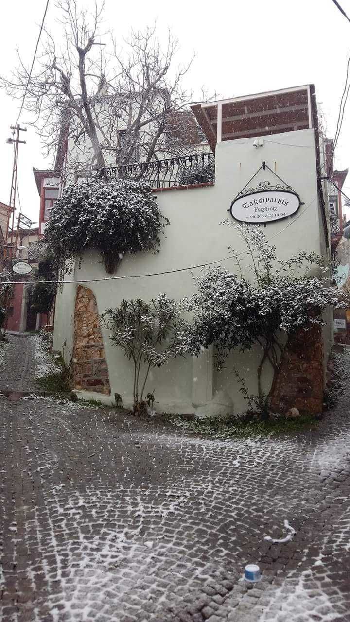 Taksiyarhis Pension Ayvalı Kültér fotó